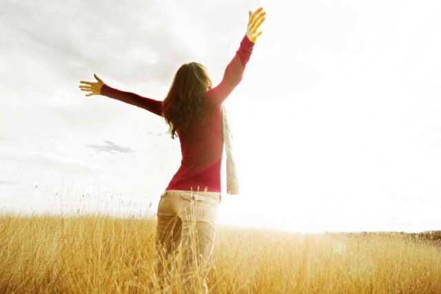 https://restoredresilience.com/wp-content/uploads/2018/01/life-coach-excerpt-04-640x427.jpg